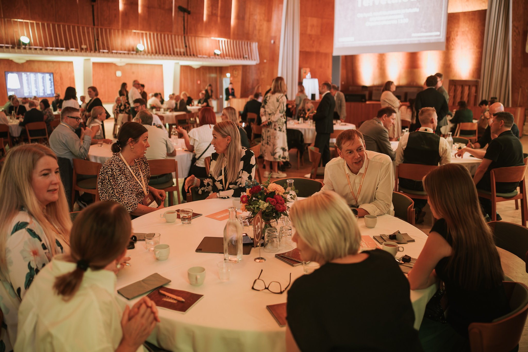 Sanoma Executive Forum pöytäkeskustelu